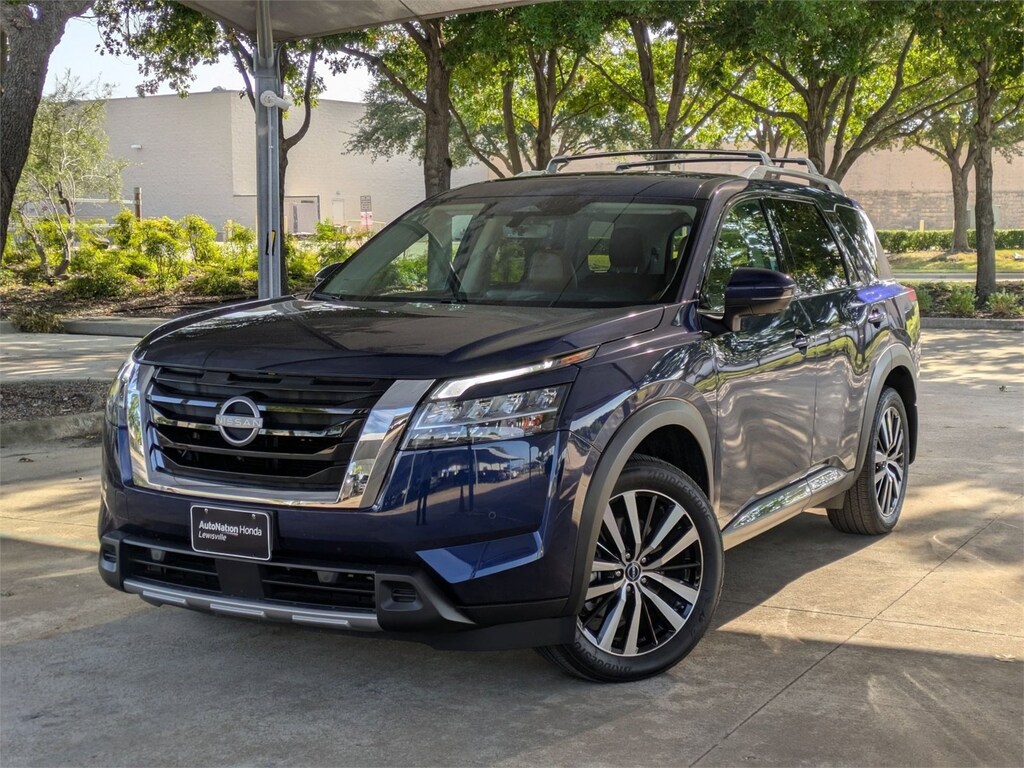Used 2024 Nissan Pathfinder Platinum SUV