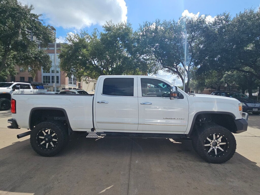 Used 2016 GMC Sierra 2500HD Denali Truck Crew Cab