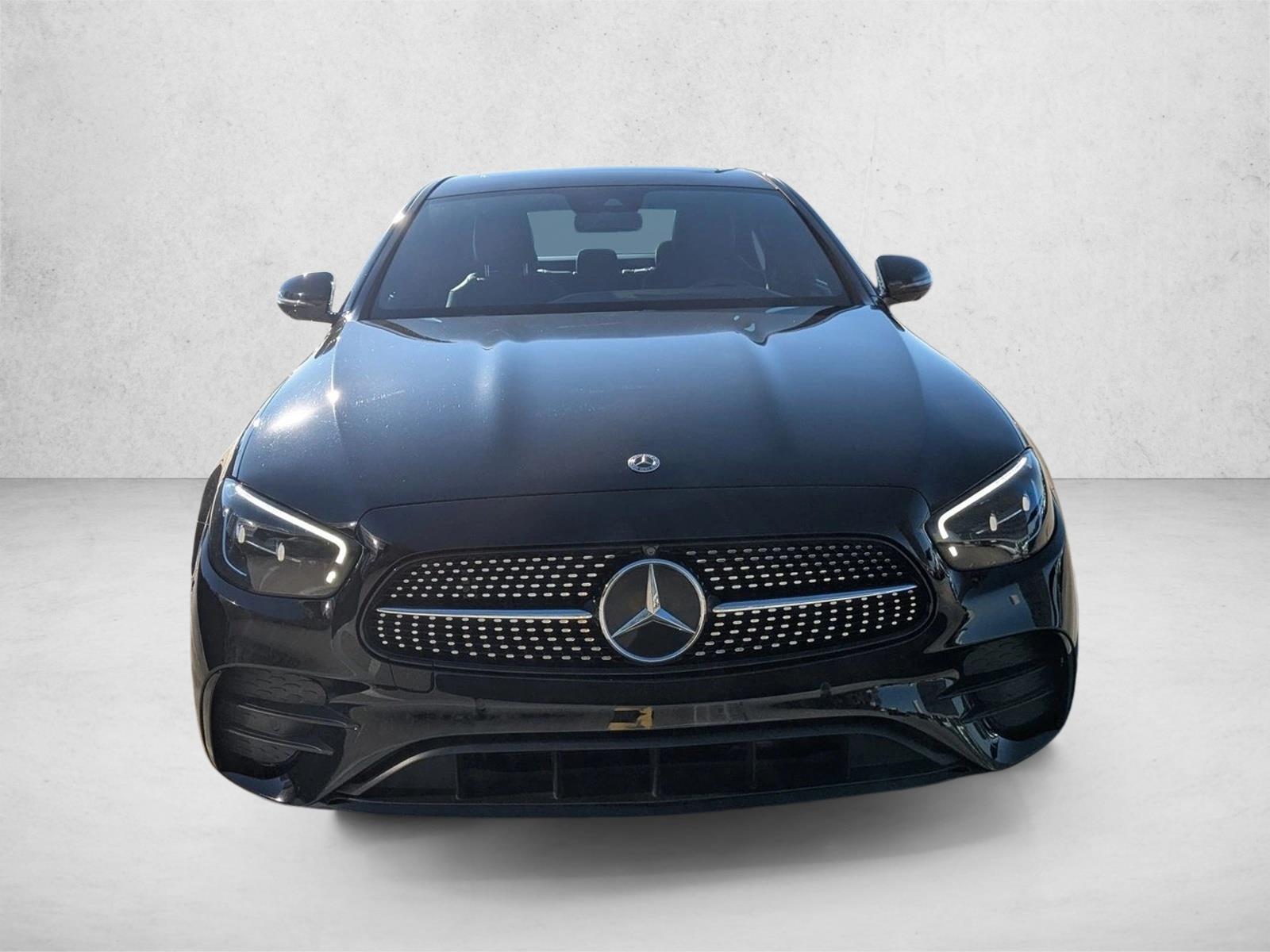2022 Mercedes Benz E 350 Sedan photo 2