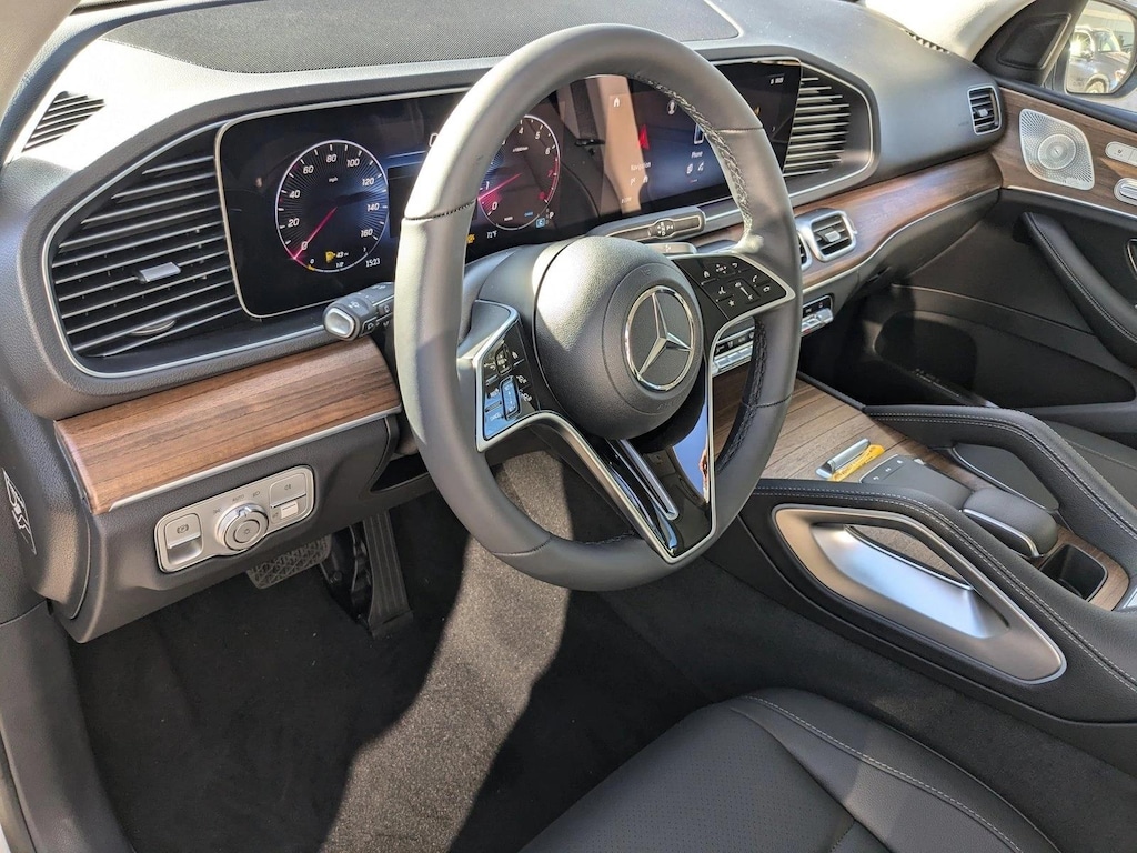 Certified 2025 Mercedes-Benz GLE 4MATIC SUV