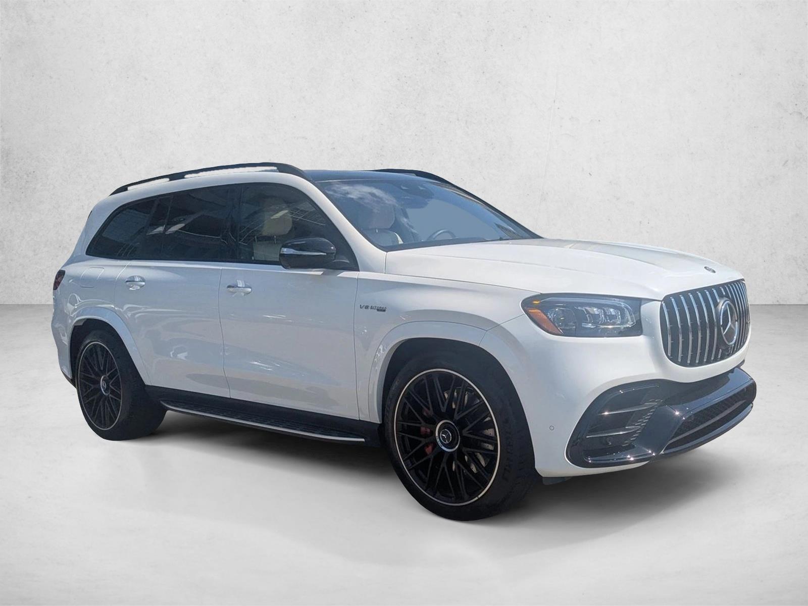 2025 Mercedes Benz GLS AMG 63 4MATIC photo 3