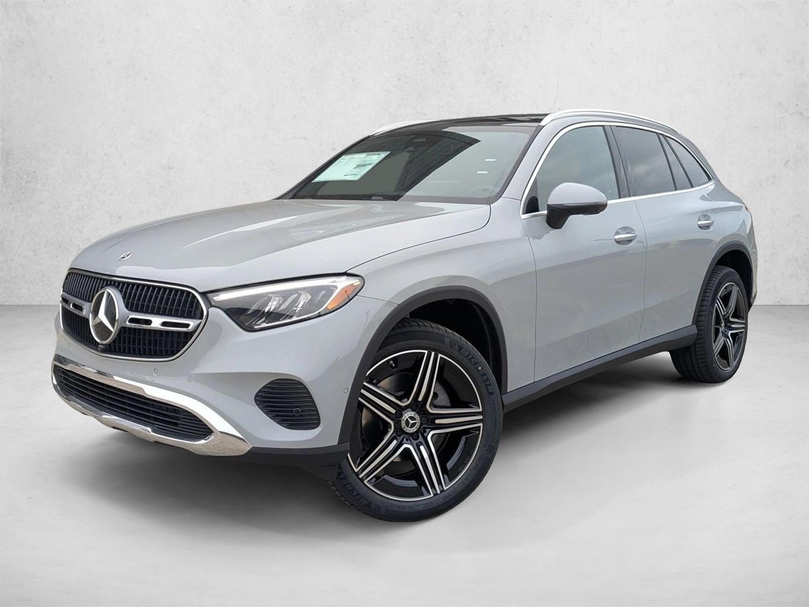 2026 Mercedes-Benz GLC Base's photo