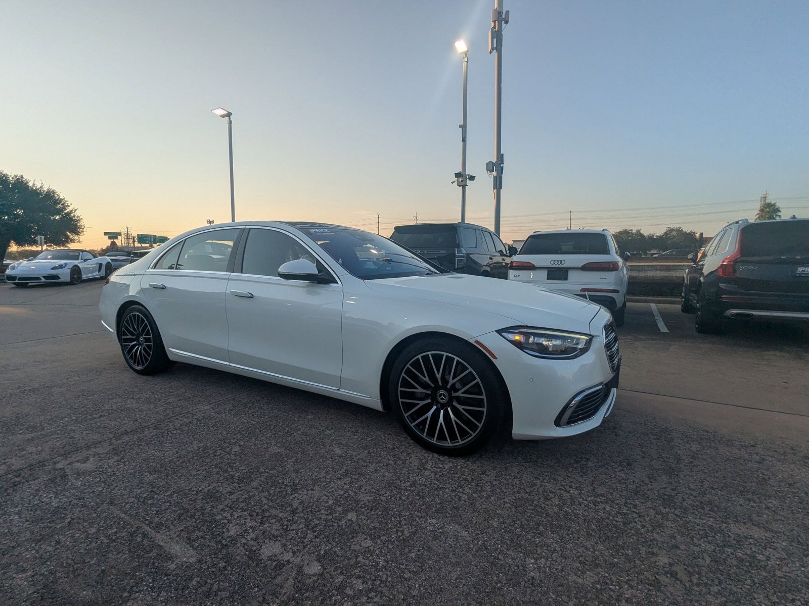 2022 Mercedes Benz S 580 4MATIC photo 3
