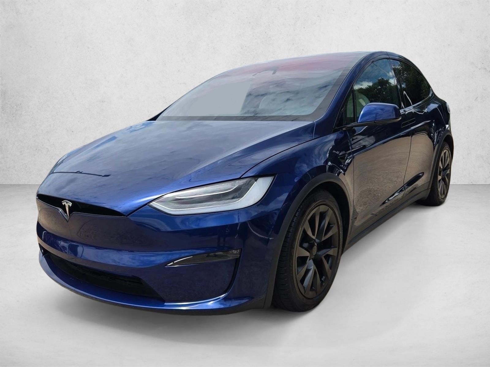 2023 Tesla Model X Long Range's photo