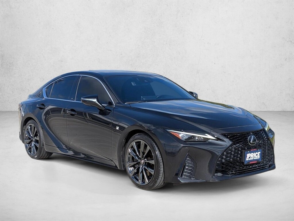 2023 LEXUS IS