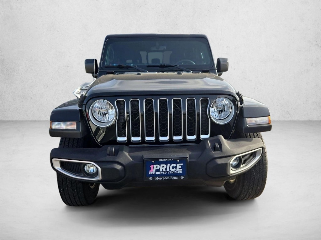 Used 2020 Jeep Gladiator Overland Truck Crew Cab