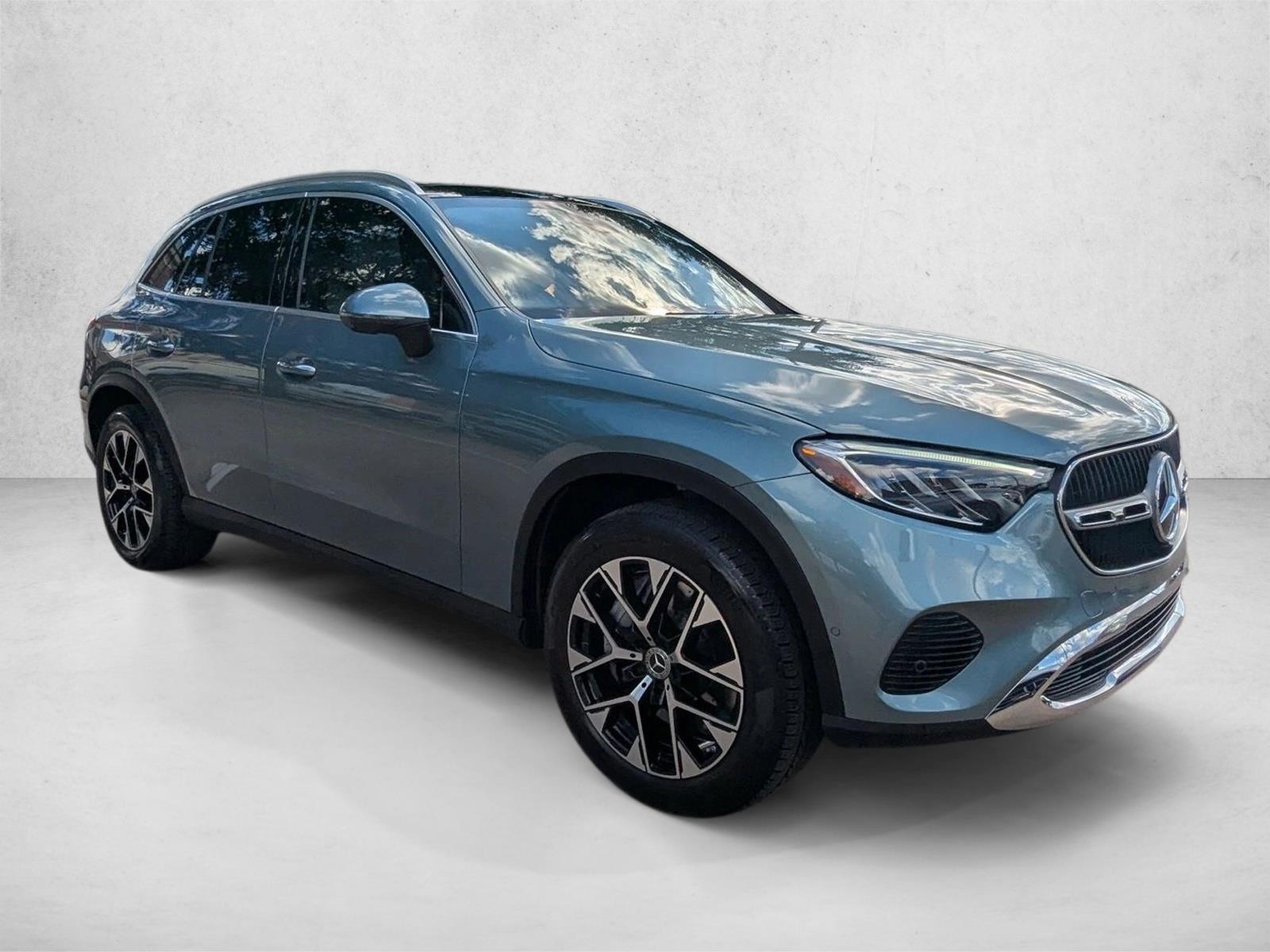 2025 Mercedes Benz GLC 350e 4MATIC photo 4