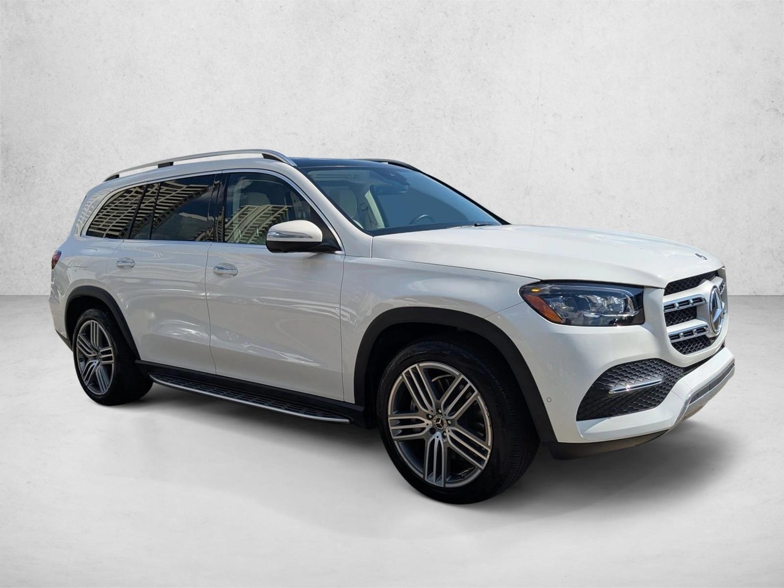 2022 Mercedes Benz GLS 450 4MATIC photo 3
