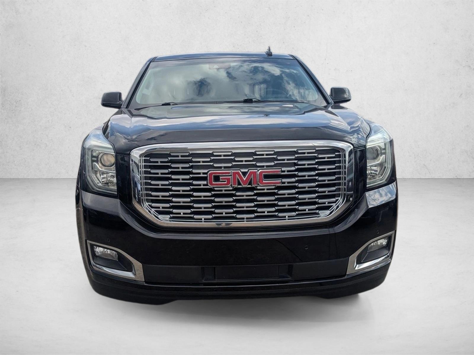 2019 Gmc Yukon XL Denali photo 2
