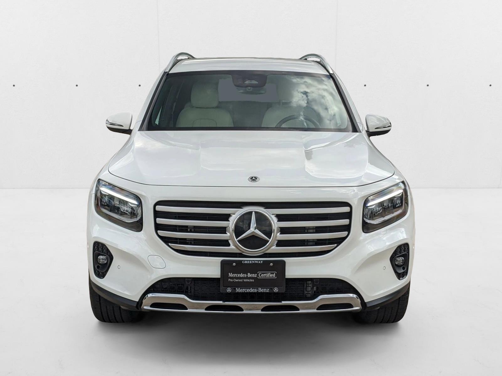 2025 Mercedes Benz GLB 250 4MATIC photo 2