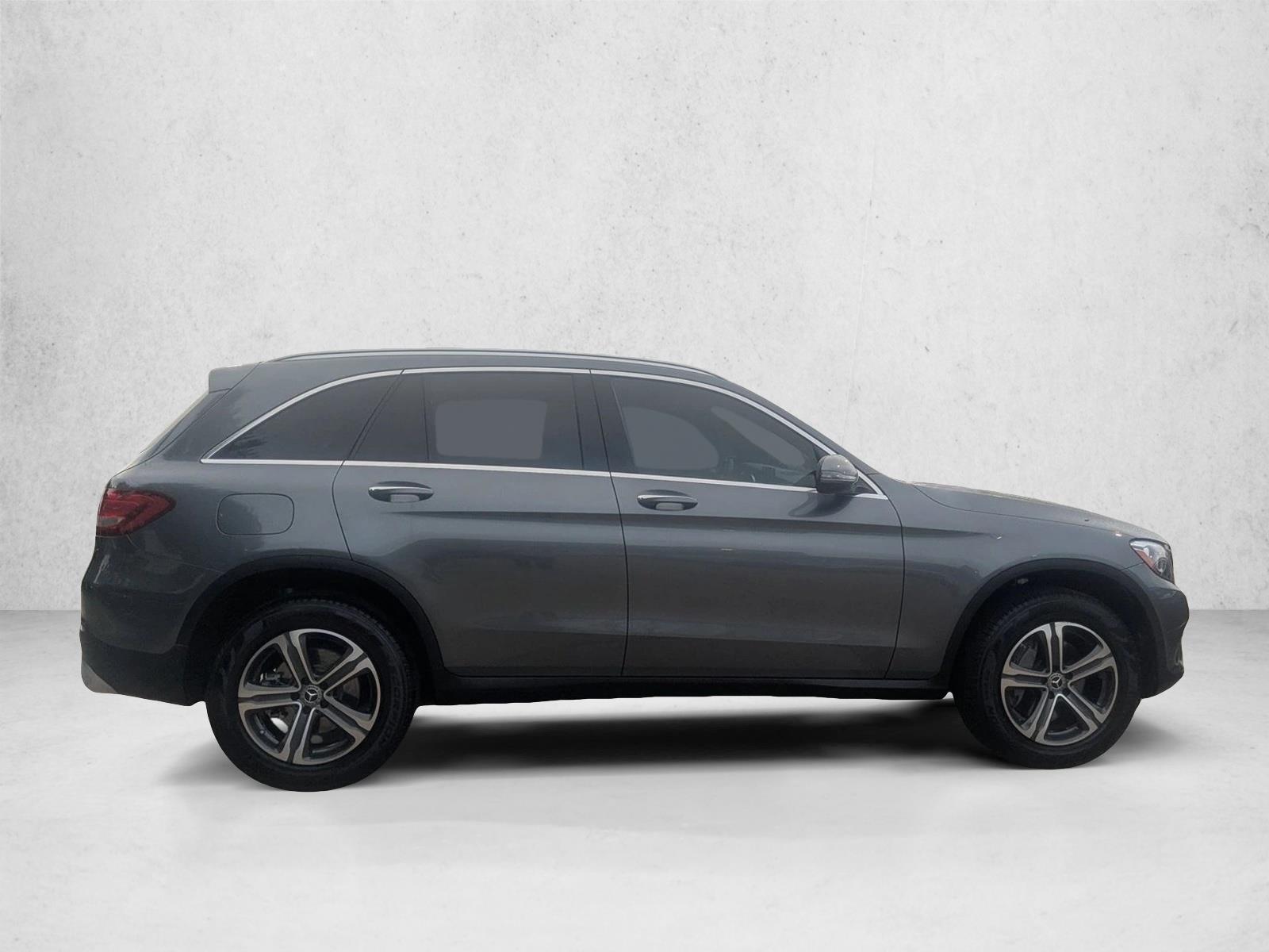 2018 Mercedes Benz GLC 300 photo 4