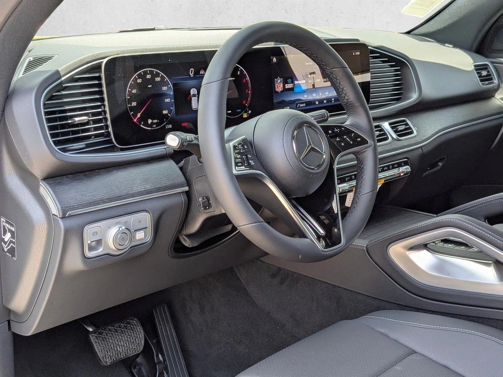 2026 Mercedes Benz GLE 450 4MATIC photo 3