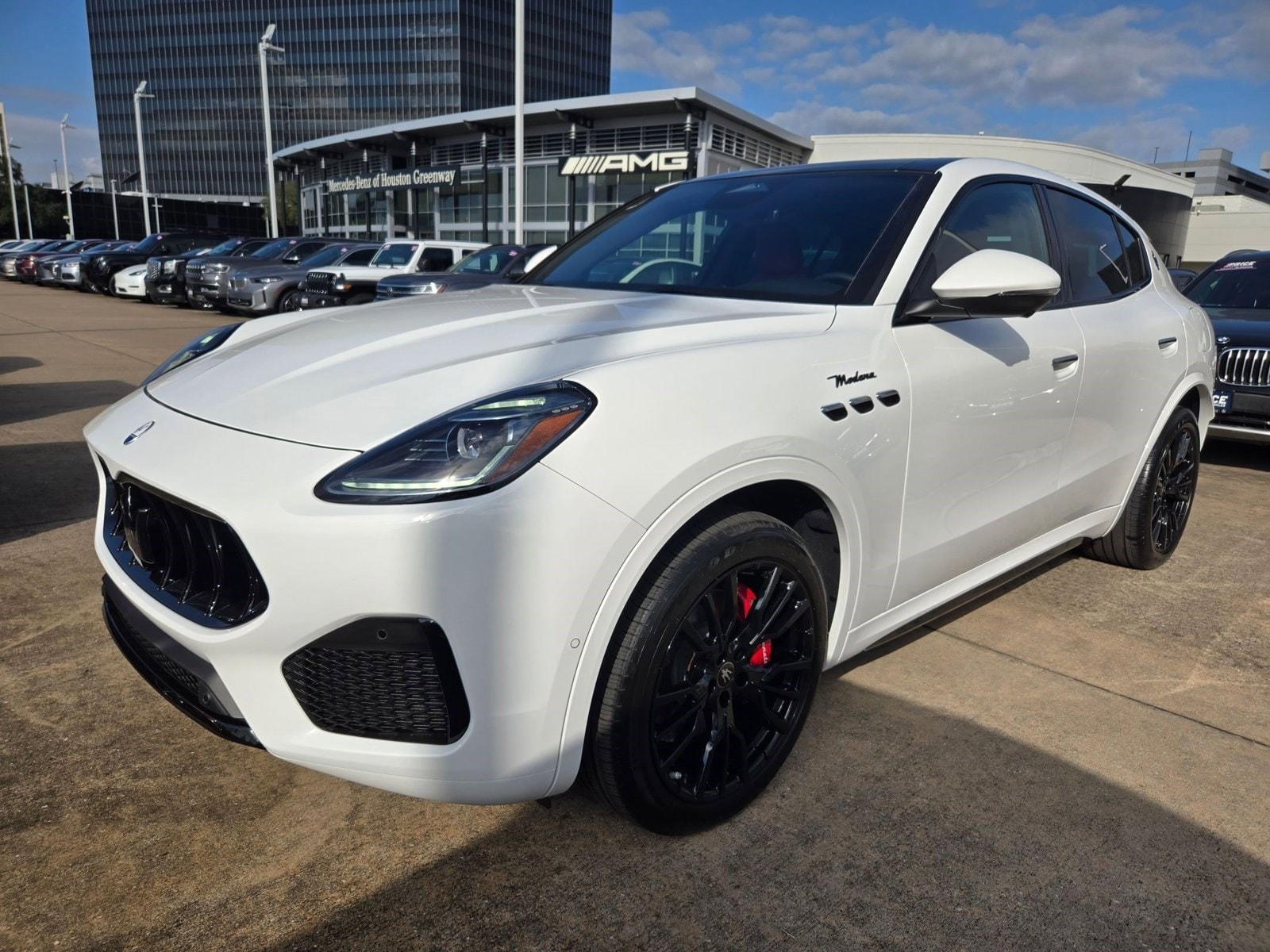 2024 Maserati Grecale MODENA's photo