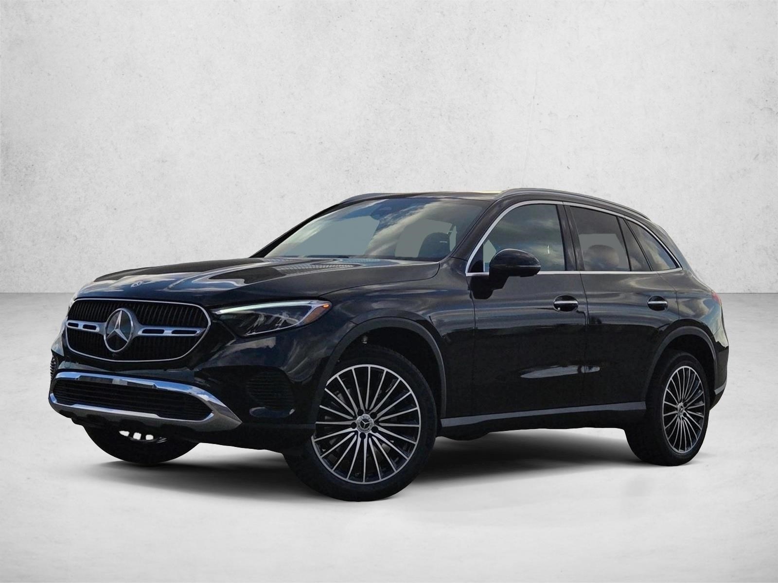 2026 Mercedes-Benz GLC Base's photo