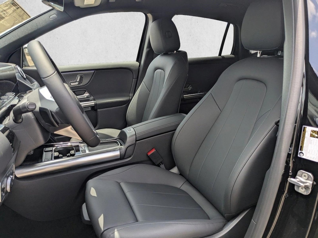 Certified 2025 Mercedes-Benz GLA SUV