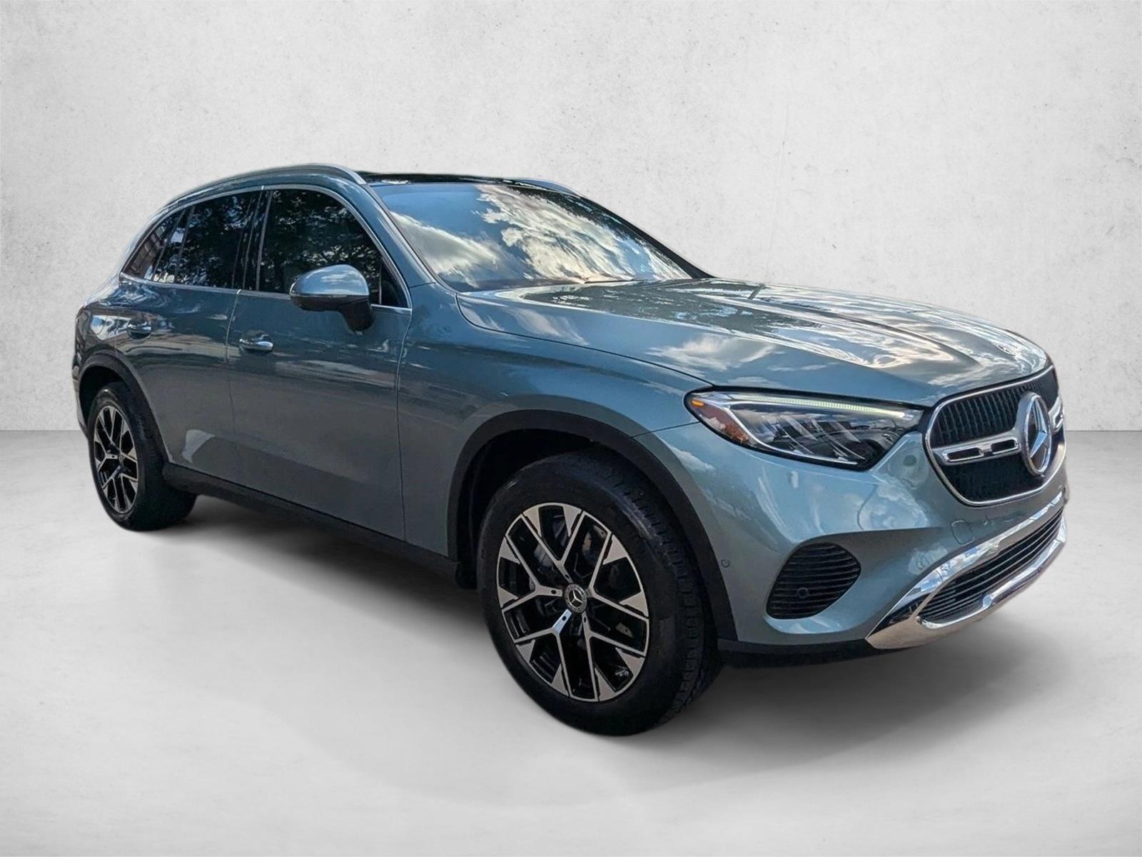 2025 Mercedes Benz GLC 350e 4MATIC photo 3