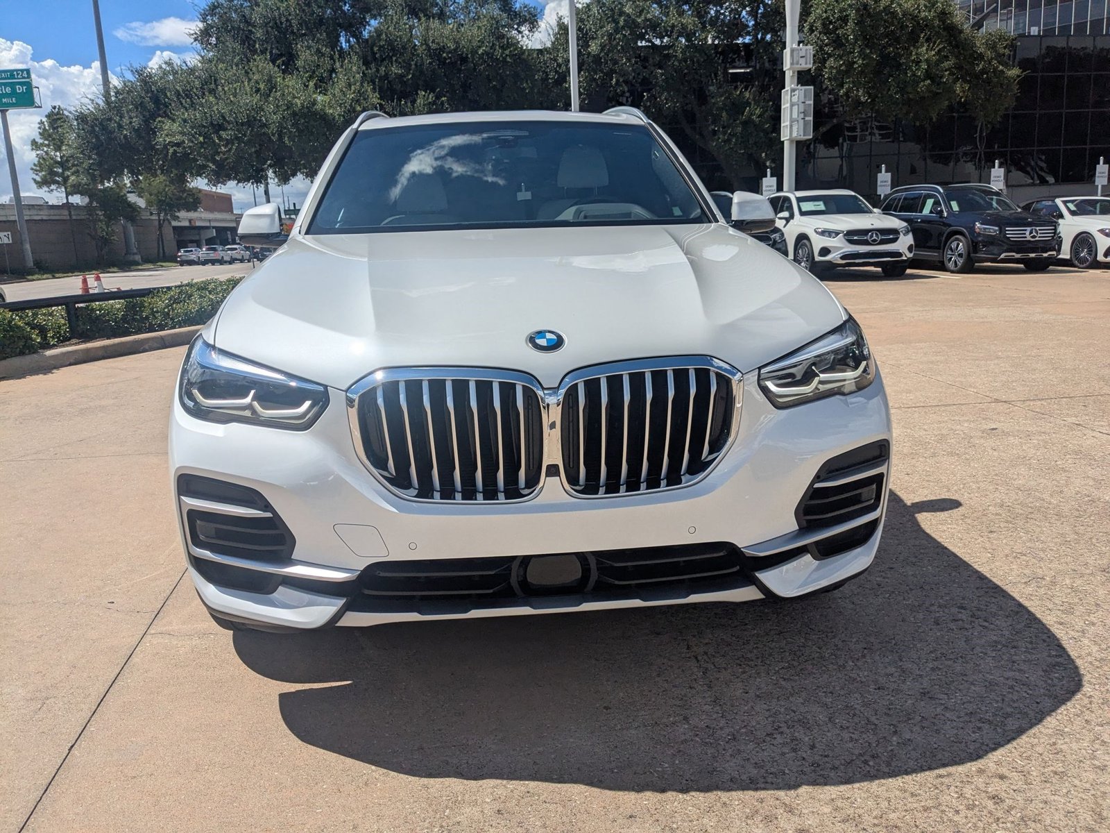 2023 Bmw X5 sDrive40i photo 2