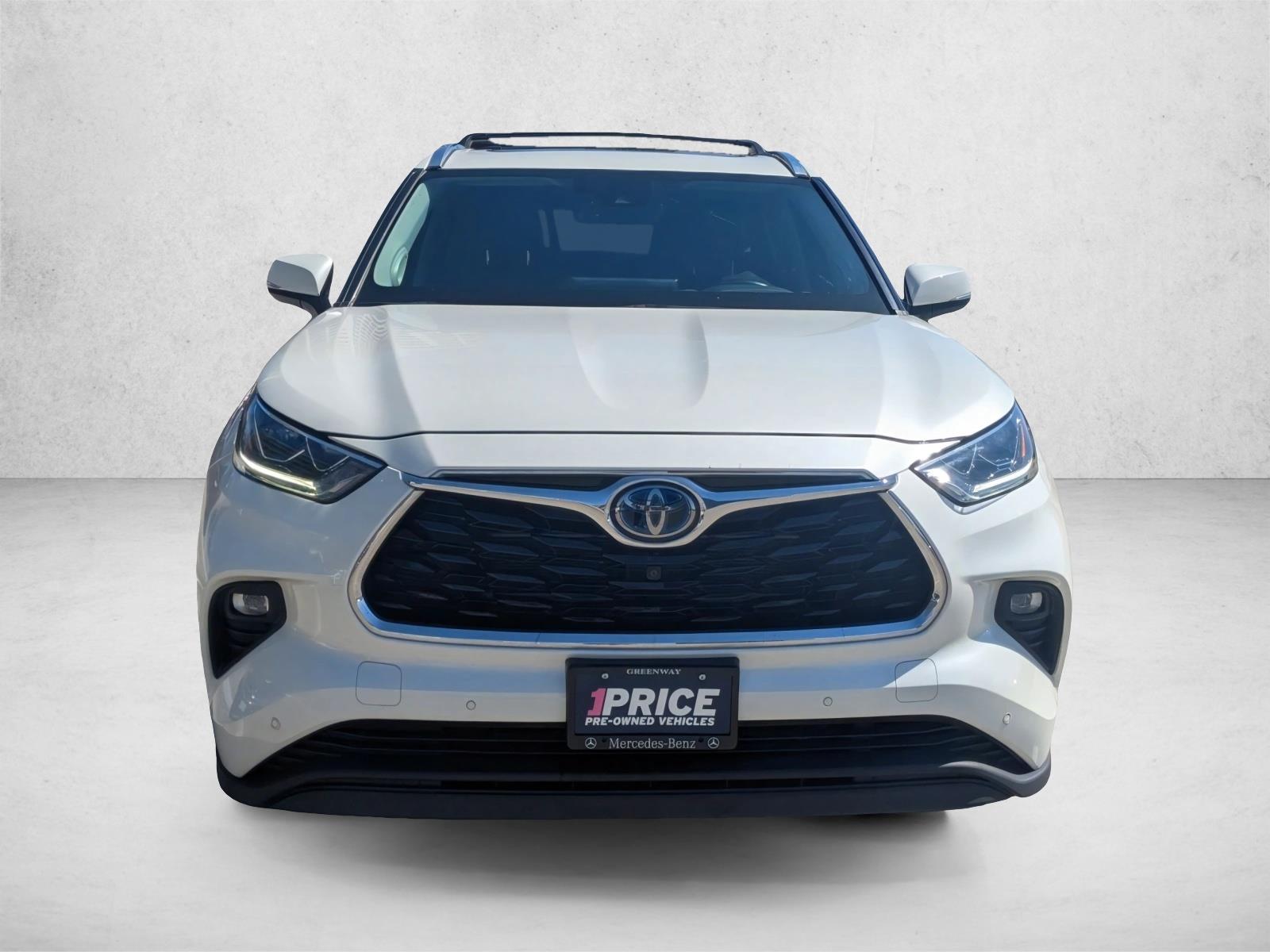 2021 Toyota Highlander Limited photo 2