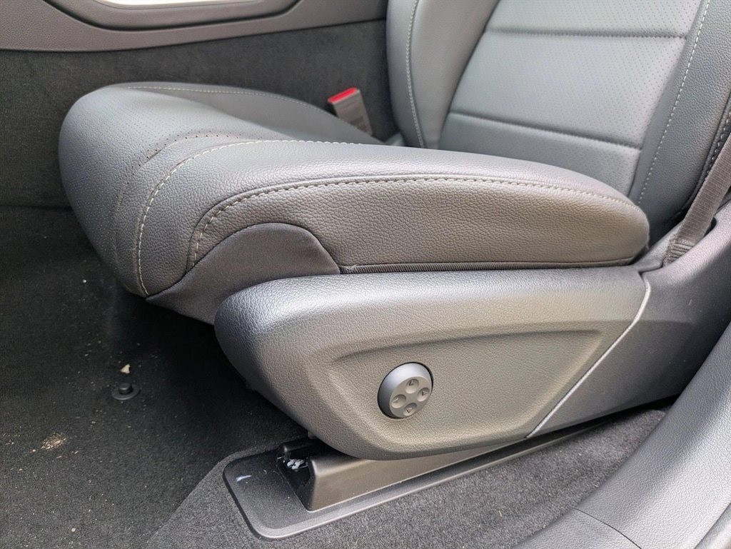 Certified 2025 Mercedes-Benz GLS 4MATIC SUV