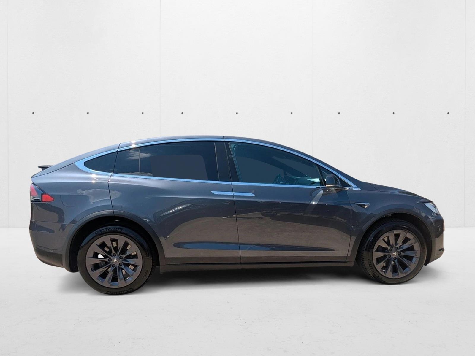 2019 Tesla Model X 100D photo 4