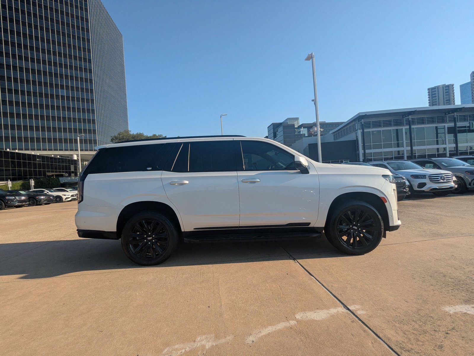 2021 Cadillac Escalade Sport Platinum photo 4