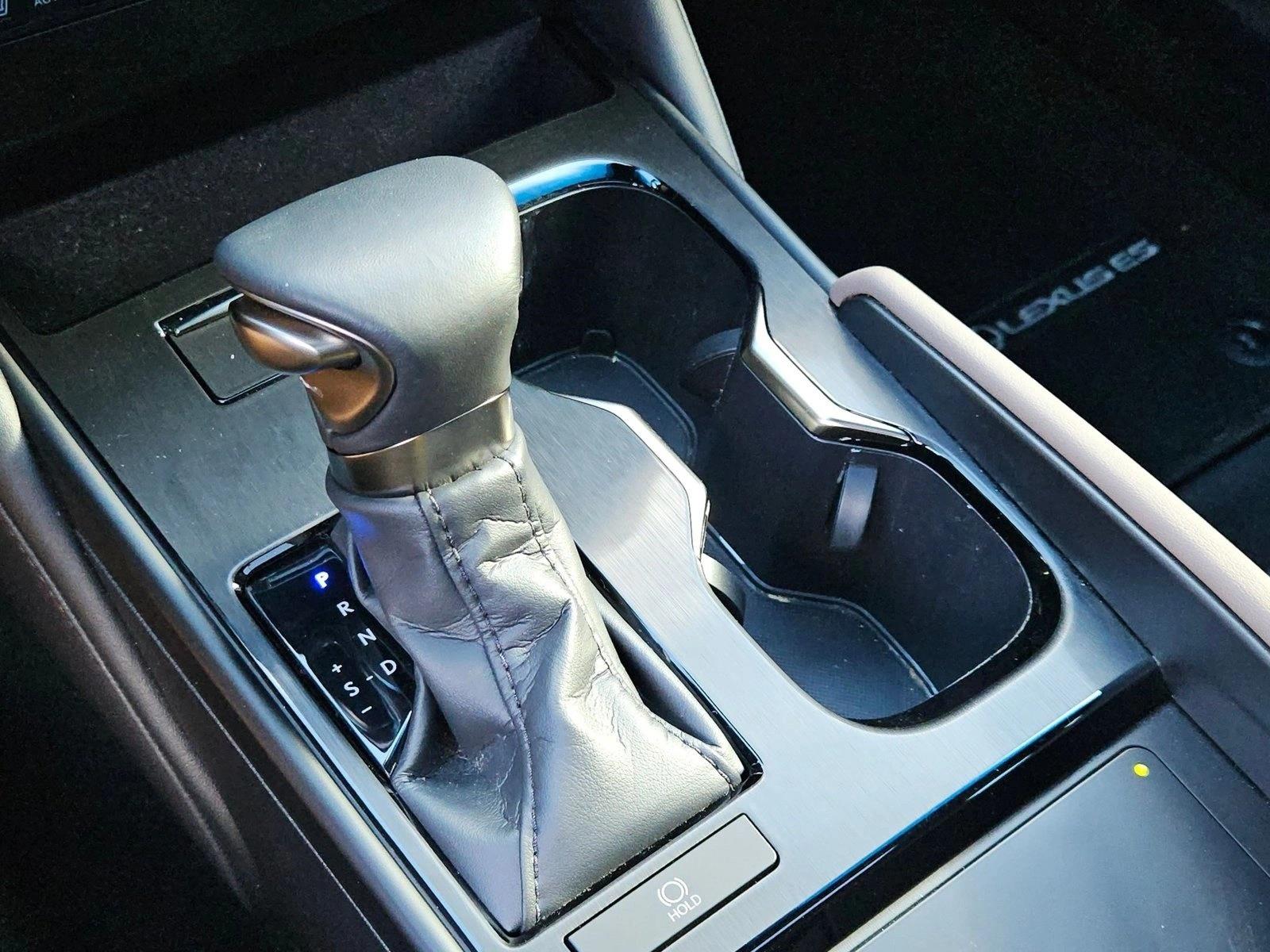 2024 Lexus ES 10