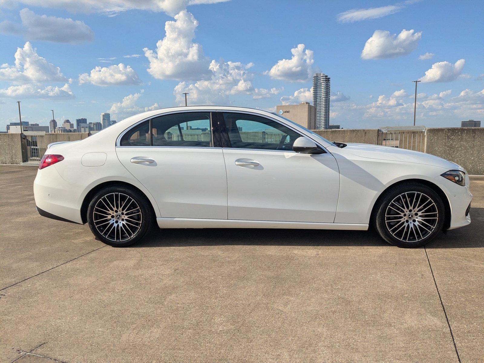 2025 Mercedes Benz C 300 photo 4