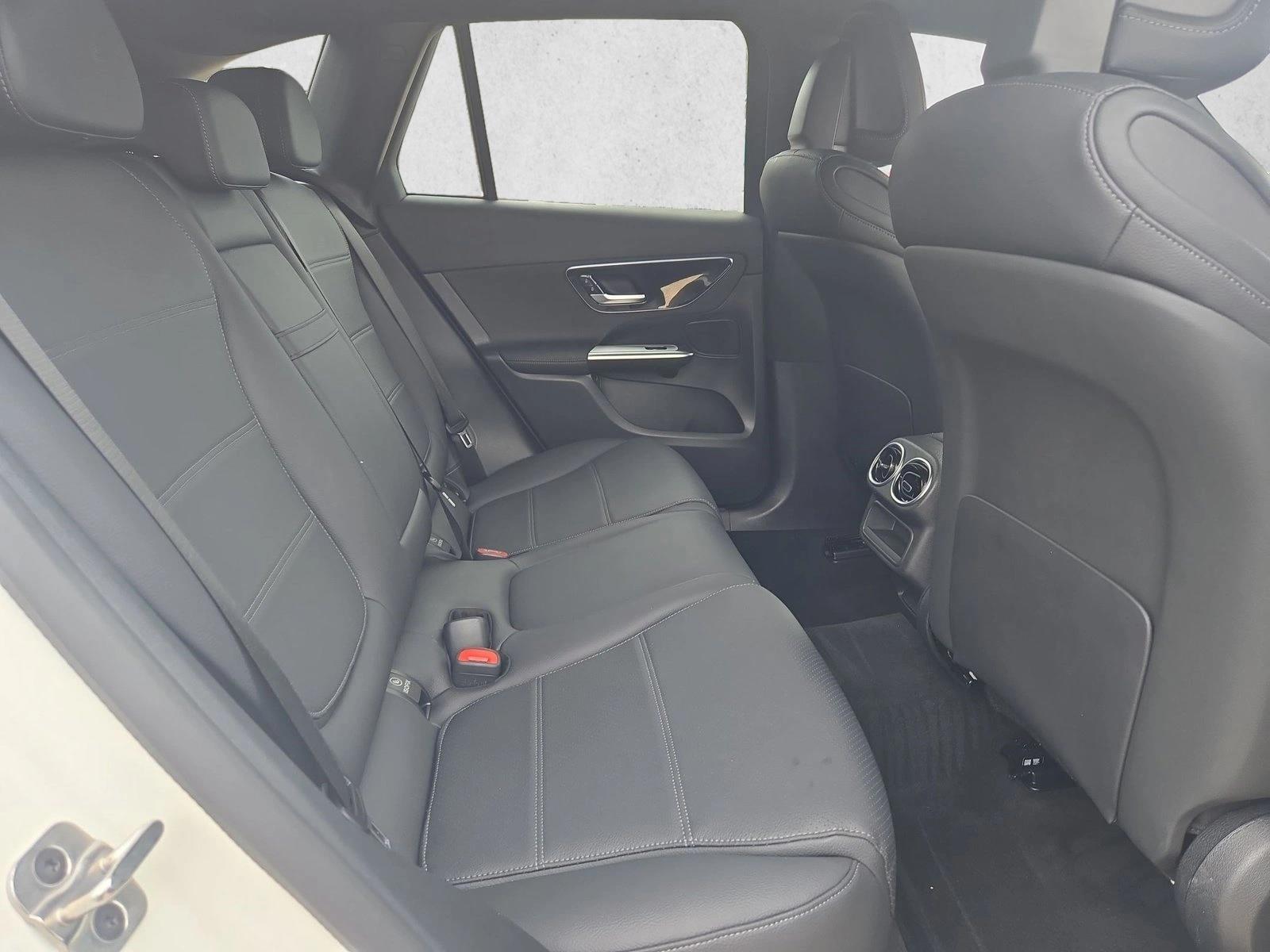 2026 Mercedes-Benz GLC Base - Photo 18