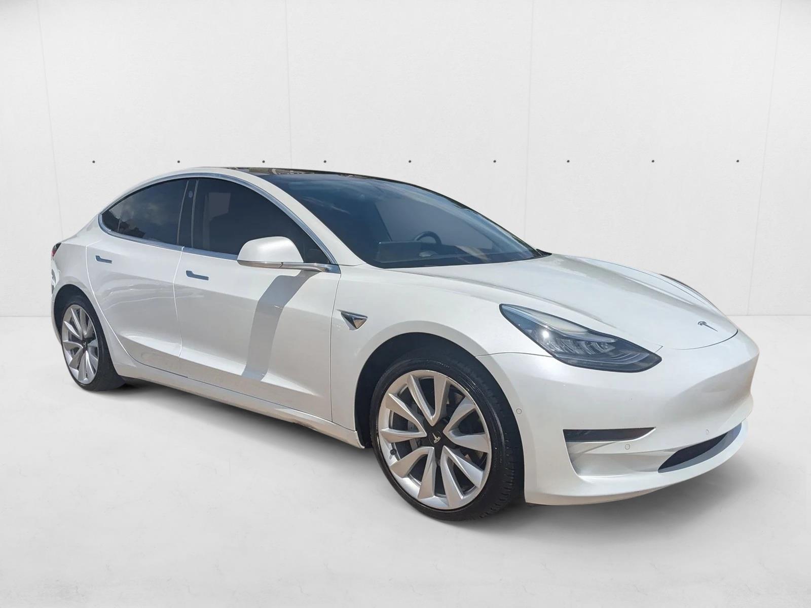2019 Tesla Model 3 Standard Range Plus photo 2