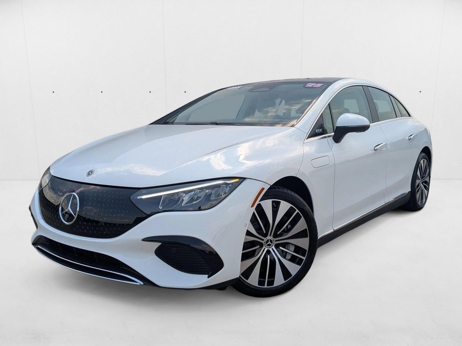 2025 Mercedes-Benz EQE Base's photo