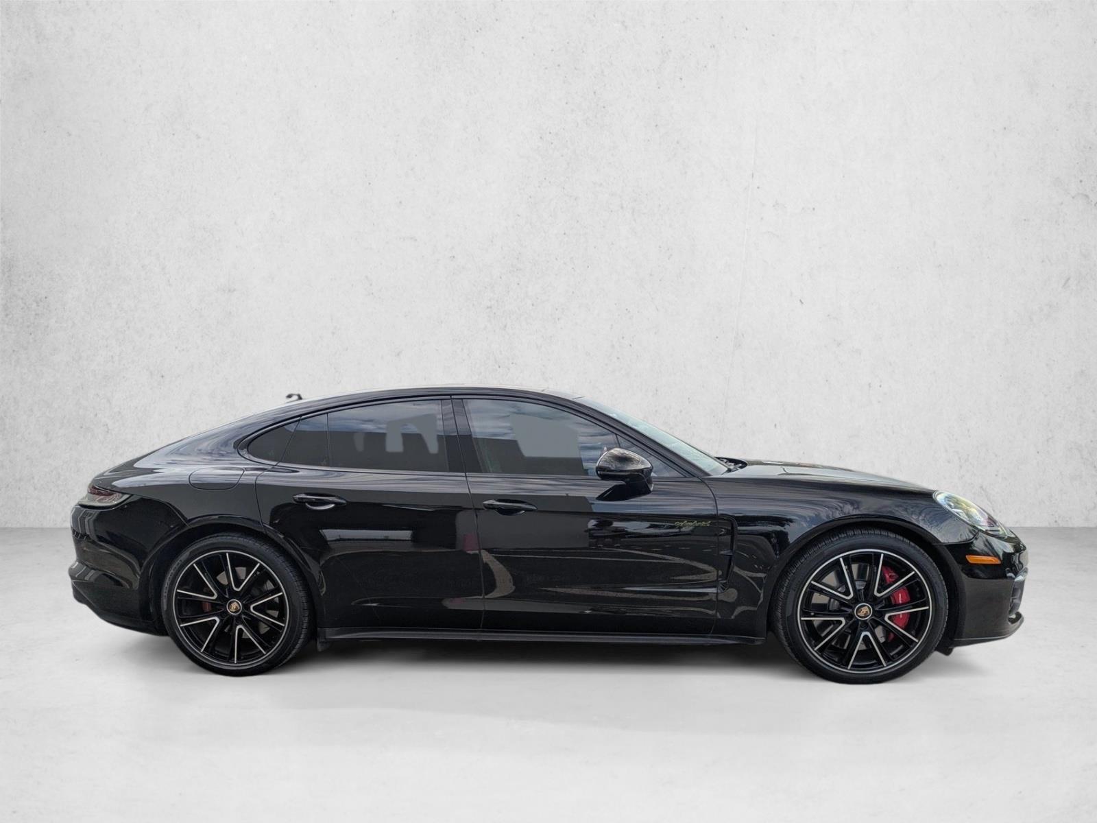 2022 Porsche Panamera 4S E-Hybrid photo 3