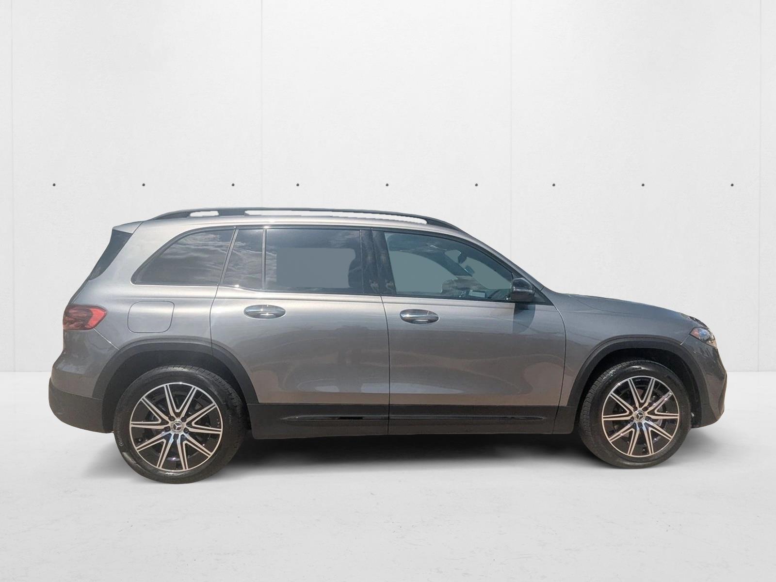 2024 Mercedes Benz EQB 250+ photo 4