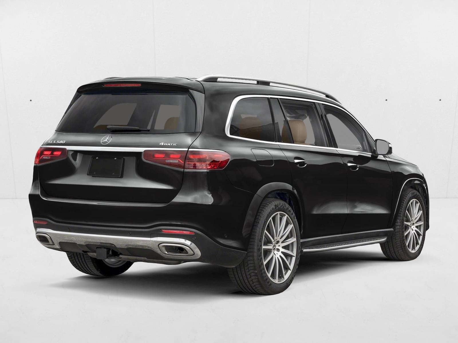 2025 Mercedes Benz GLS 580 4MATIC photo 2