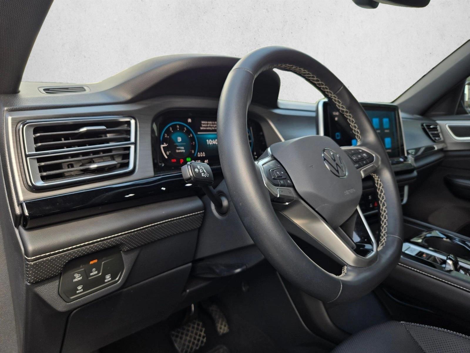 2024 Volkswagen Atlas Cross Sport 7
