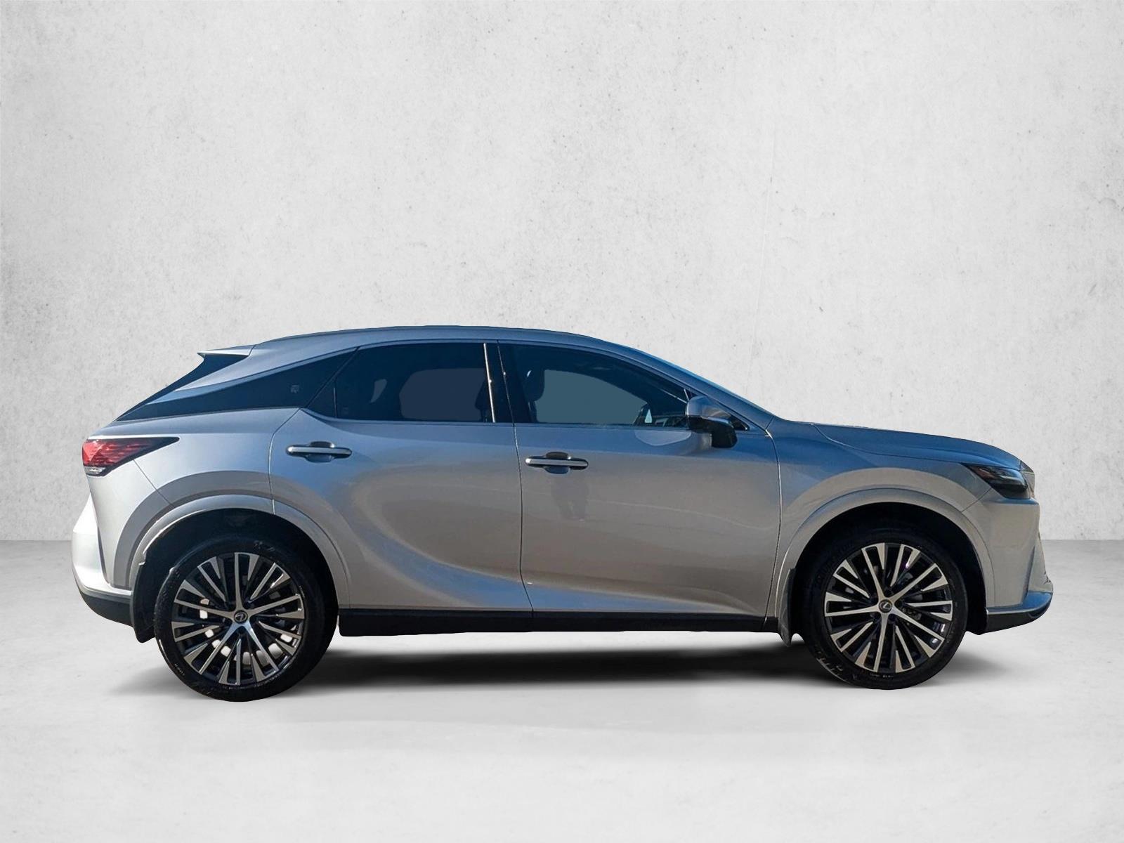 2023 Lexus RX Premium photo 4