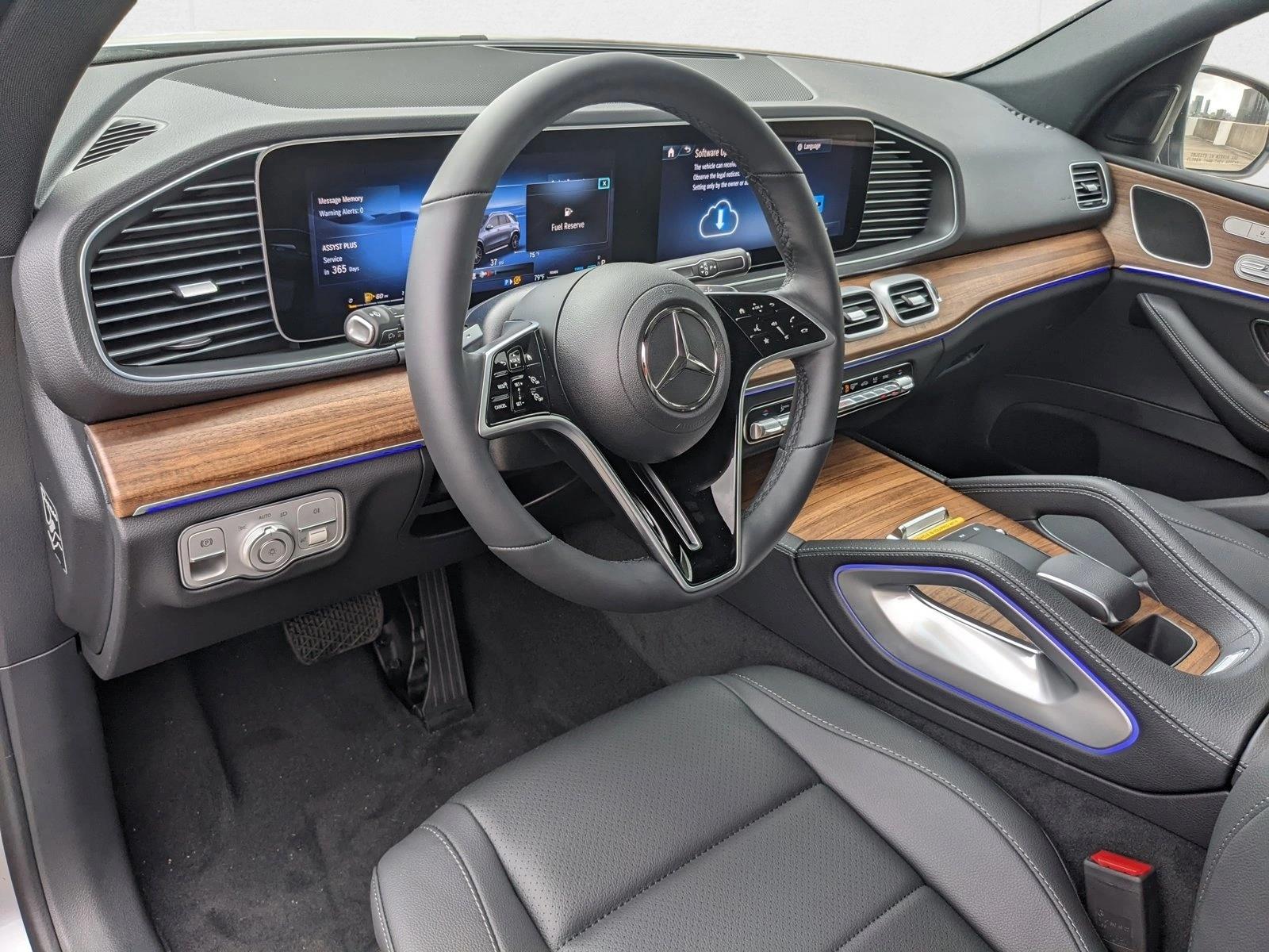 2025 Mercedes Benz GLE 350 4MATIC photo 4