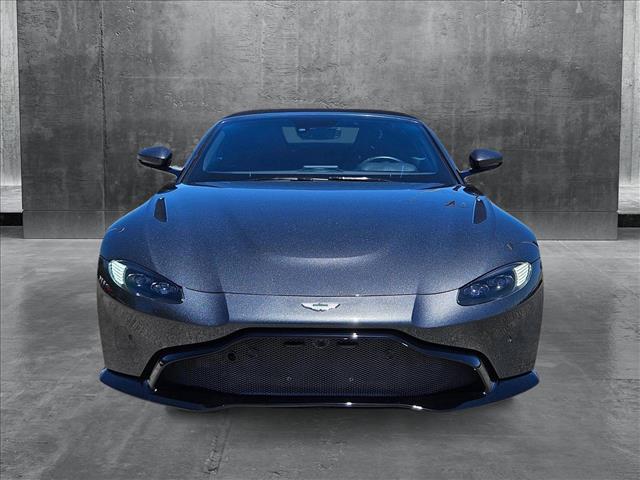 2021 Aston Martin Vantage photo 2