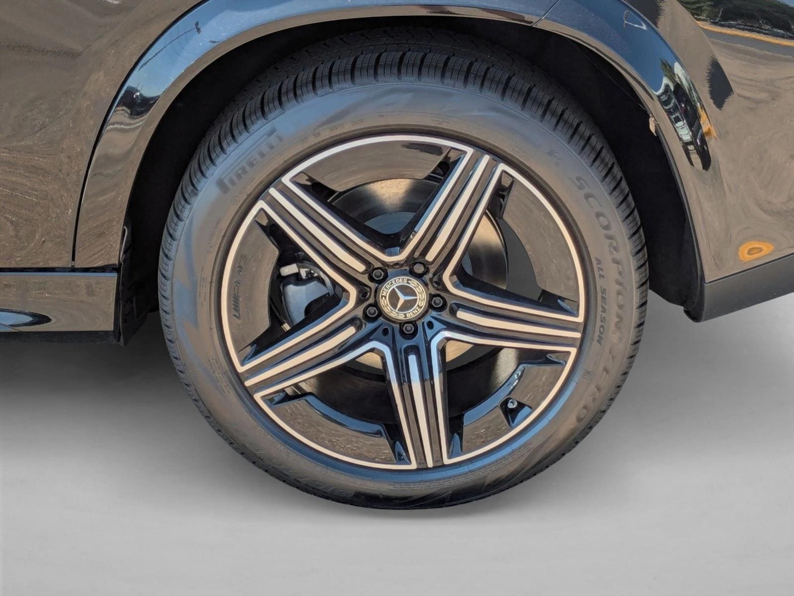 2026 Mercedes-Benz GLE GLE450 - Photo 10