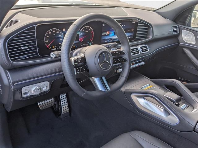 2025 Mercedes Benz GLS 450 4MATIC photo 4