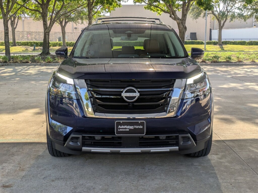 Used 2024 Nissan Pathfinder Platinum SUV
