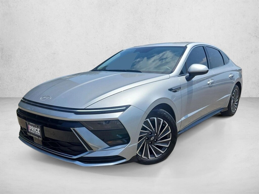 Used 2025 Hyundai Sonata Hybrid SEL Sedan