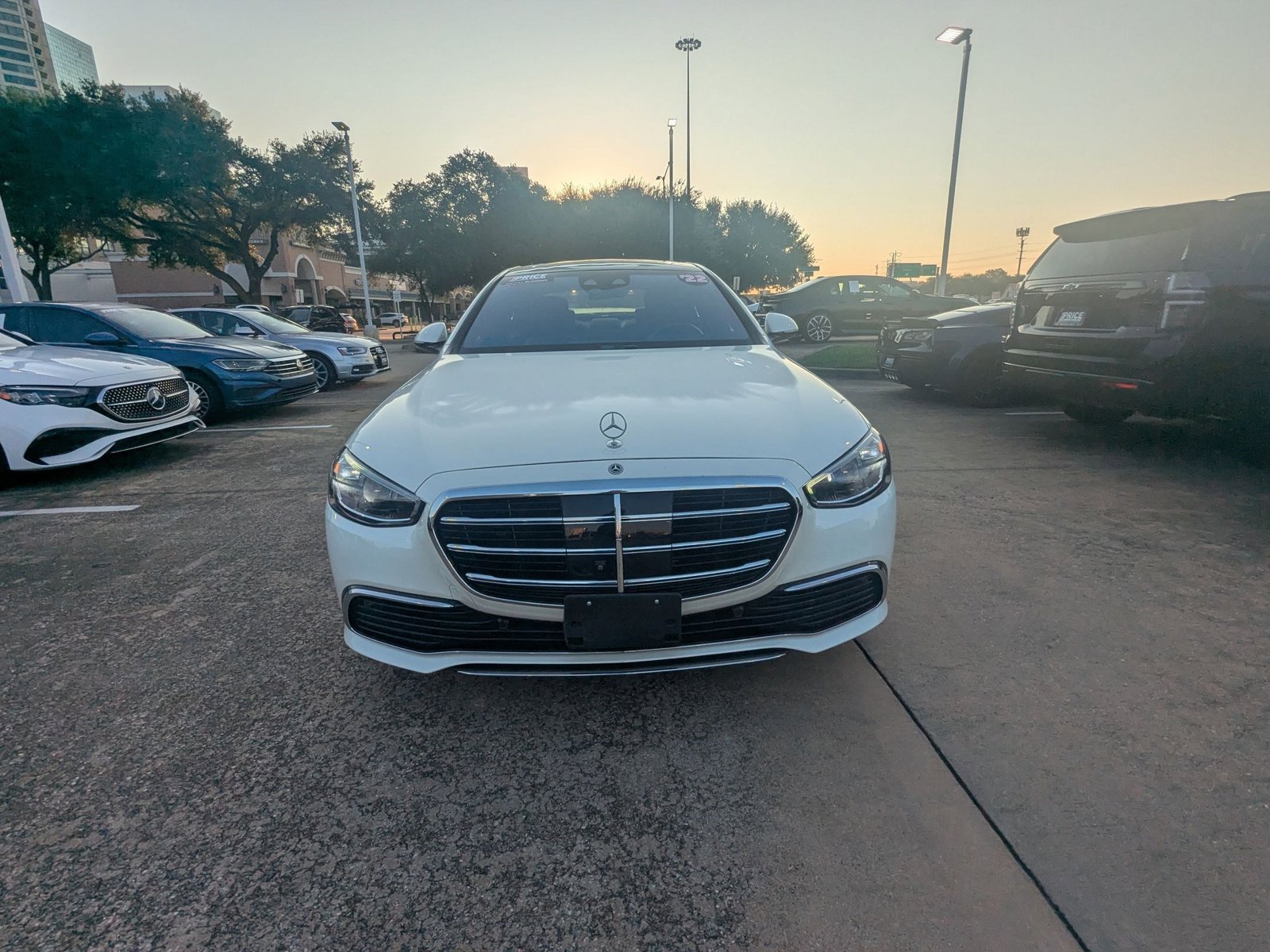 2022 Mercedes Benz S 580 4MATIC photo 2