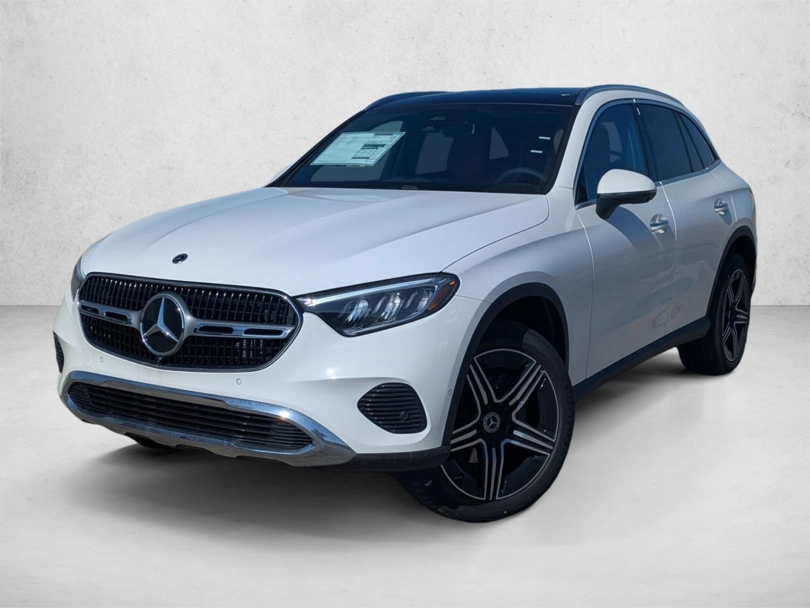 2026 Mercedes-Benz GLC Base's photo