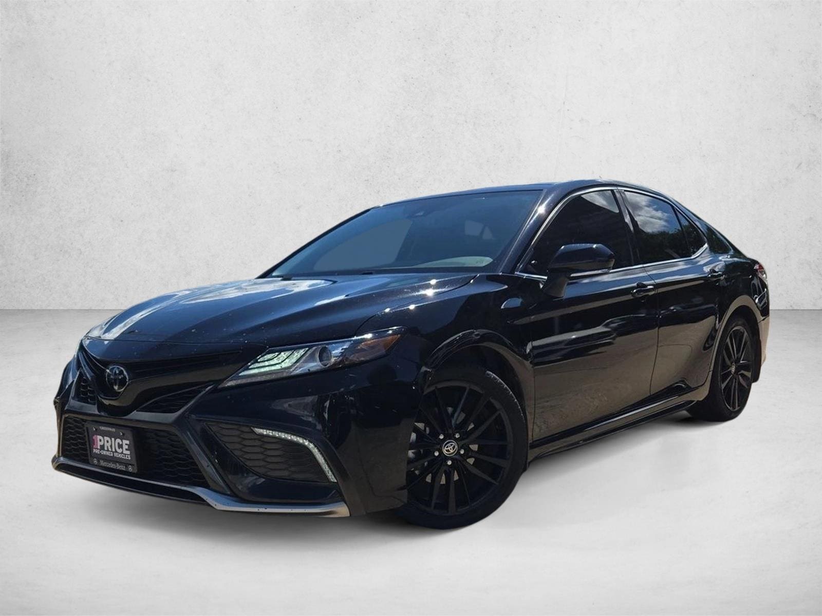 2023 Toyota Camry XSE's photo
