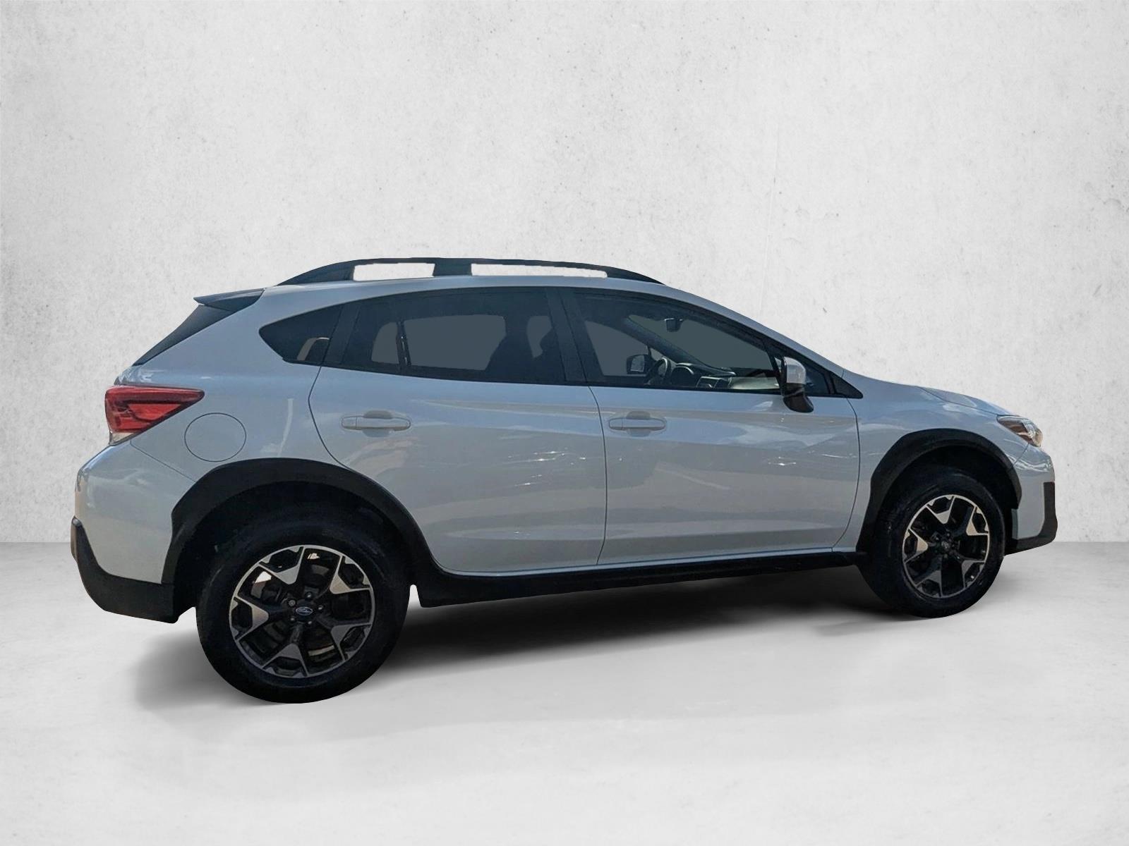 2019 Subaru Crosstrek 2.0i Premium photo 3