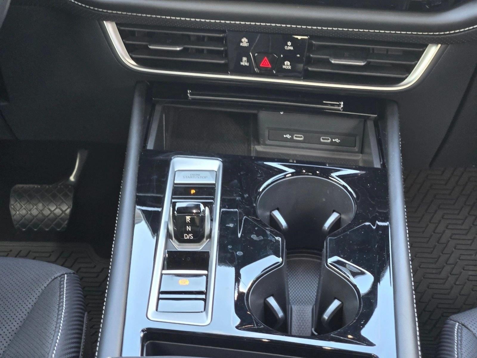 2024 Volkswagen Atlas Cross Sport 10