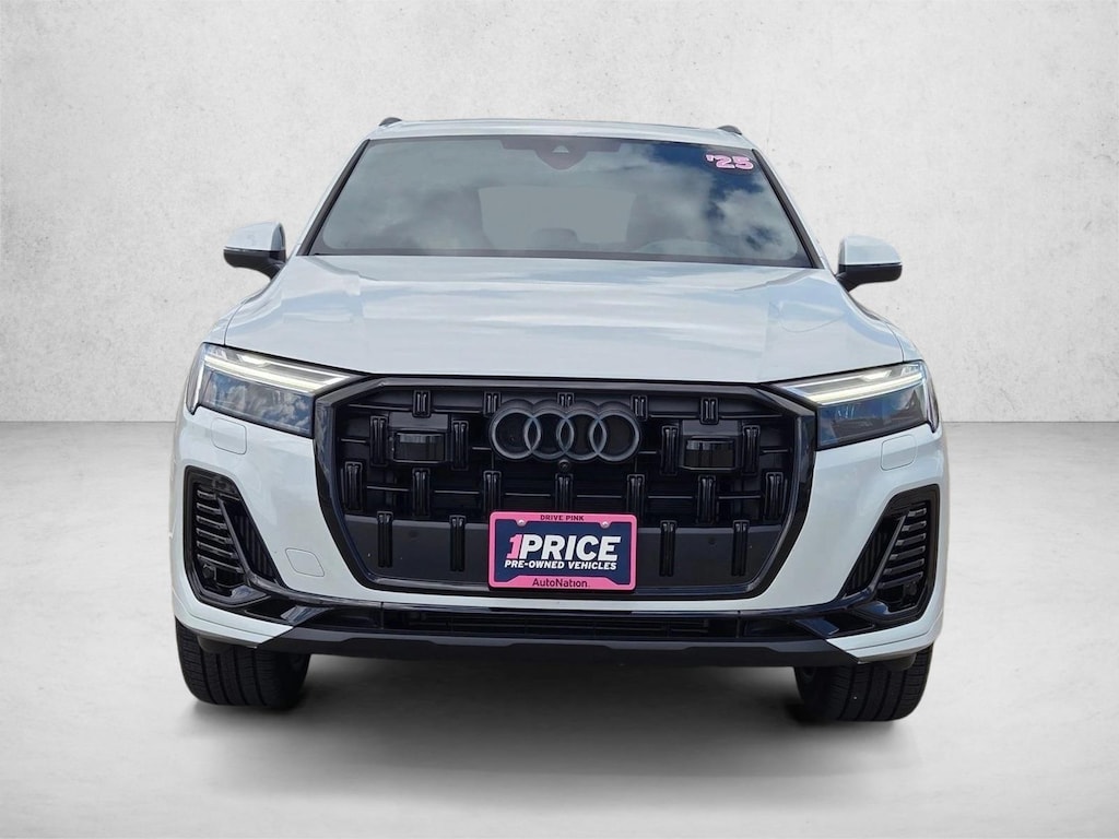 Used 2025 Audi Q7 55 Premium SUV