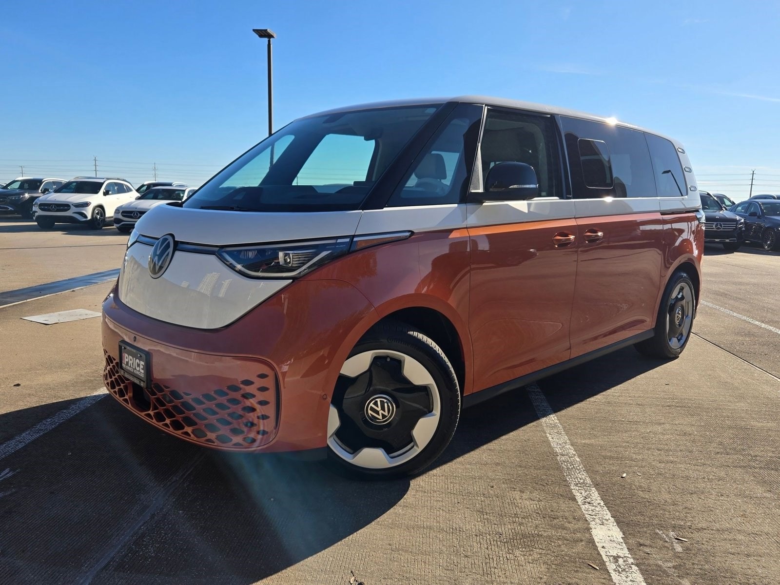 2025 Volkswagen ID. Buzz PRO S PLus's photo