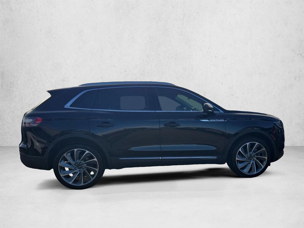 Used 2022 Lincoln Nautilus Reserve SUV