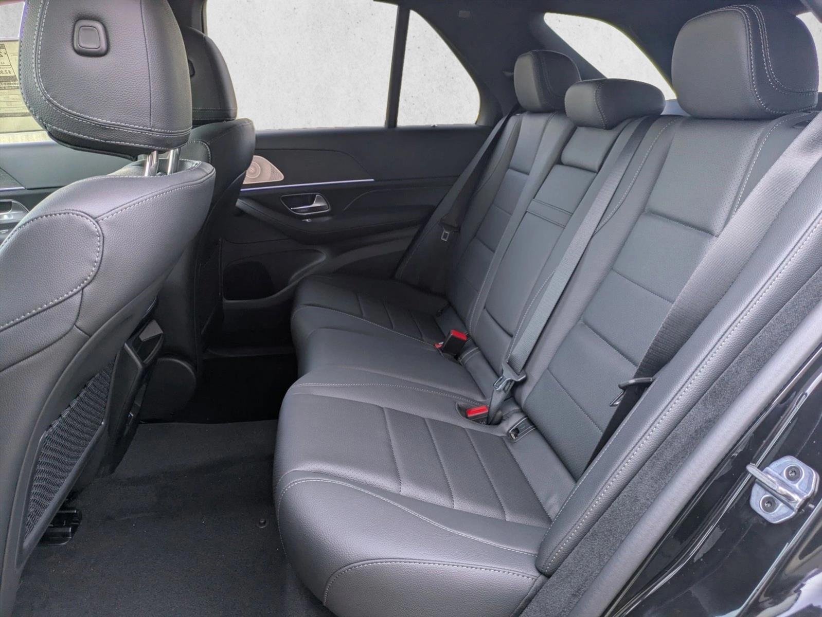 2026 Mercedes-Benz GLE GLE450 - Photo 16
